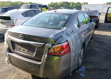 2015 Nissan Altima 2.5 Sv из США, поврежденный, VIN 1N4AL3AP8FC112860